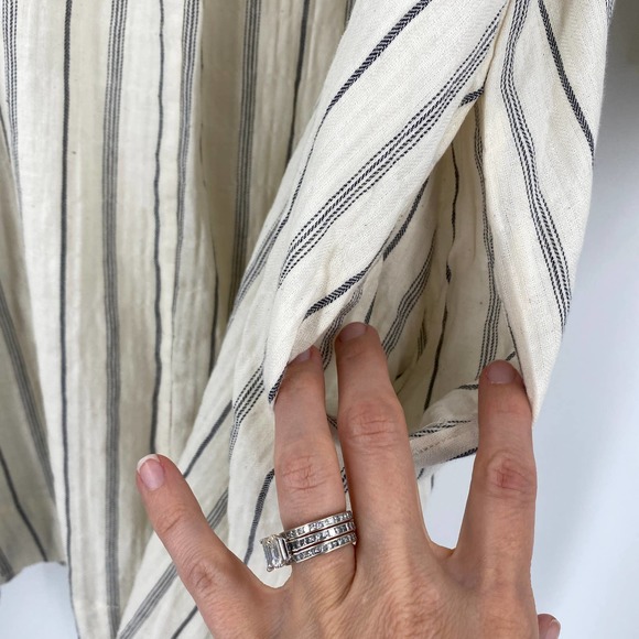 By Together Blaire Striped V Neck Flutter Sleeve Dress Pockets Small - Picture 6 of 7